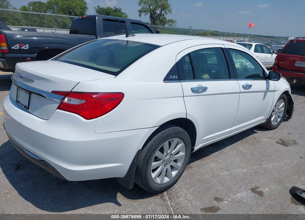 2014 CHRYSLER 200 VIN: 1C3CCBCG7EN173084