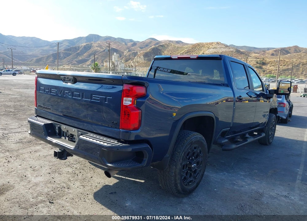 2022 CHEVROLET SILVERADO 2500HD 4WD STANDARD BED LT VIN: 1GC4YNE70NF231787