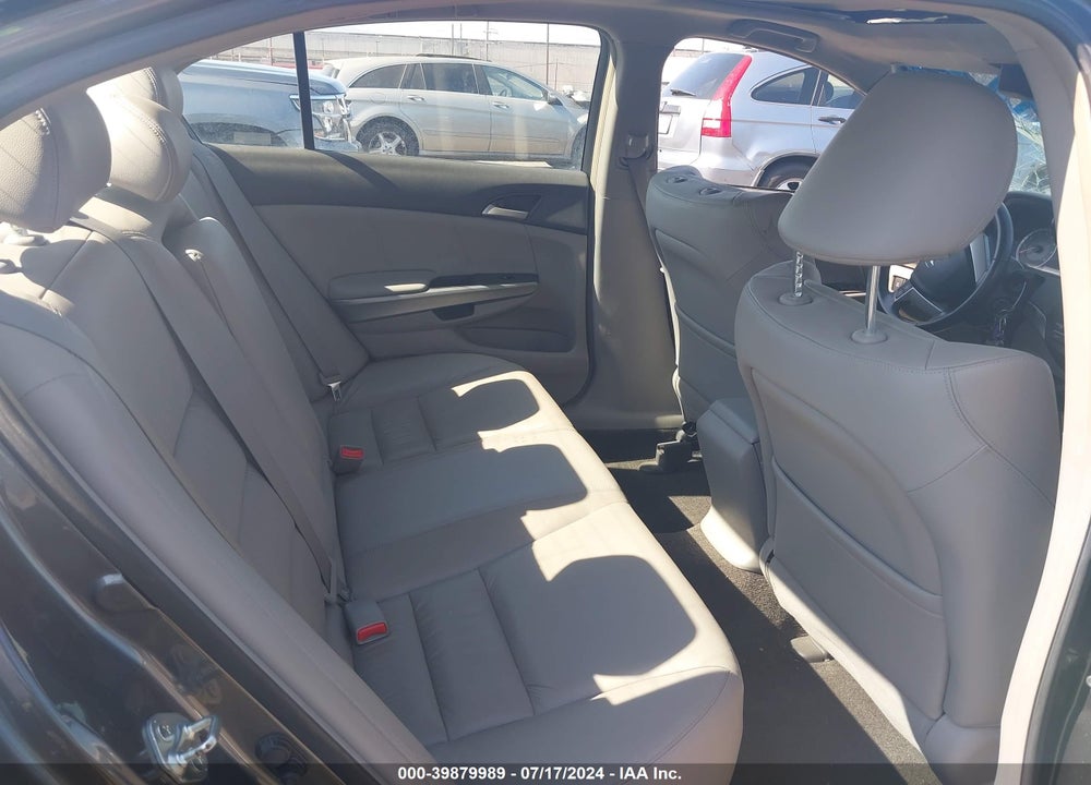 2009 HONDA ACCORD 2.4 EX-L VIN: 1HGCP268X9A137828
