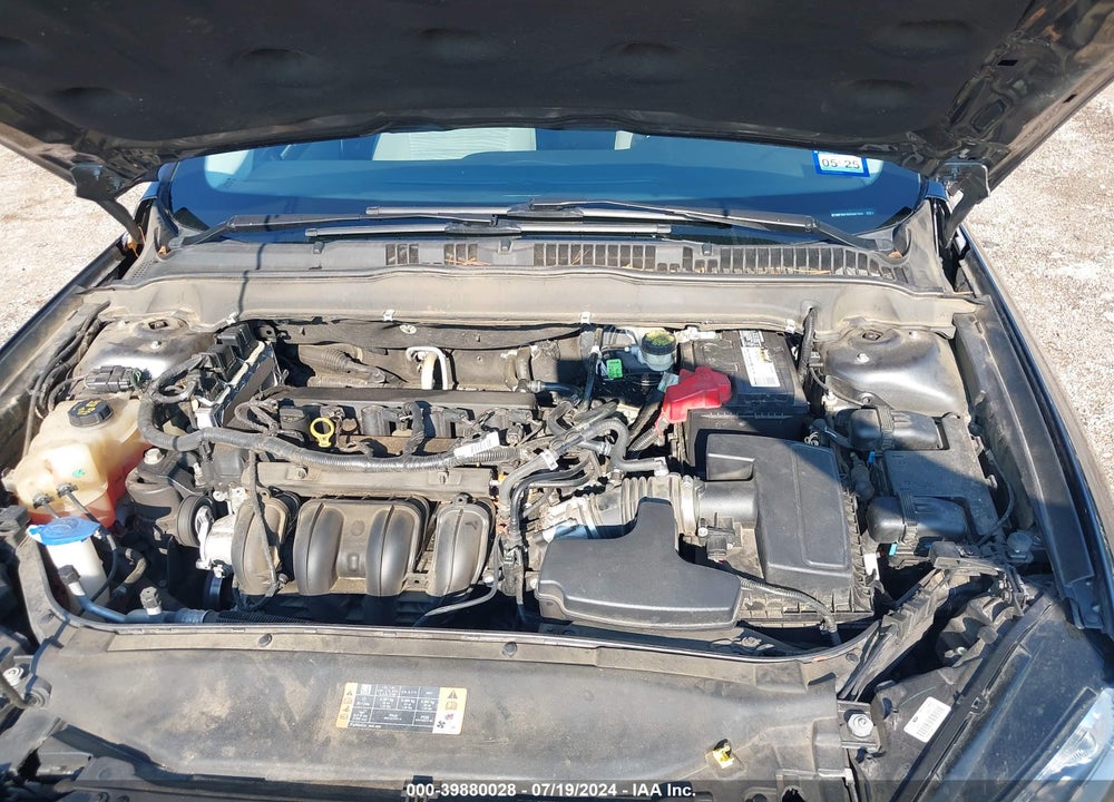 2016 FORD FUSION S VIN: 3FA6P0G76GR327625