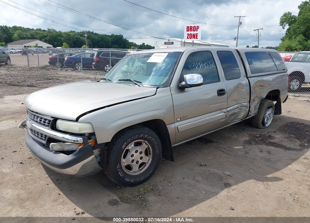 2002 CHEVROLET SILVERADO 1500 LS VIN: 2GCEC19T121396933