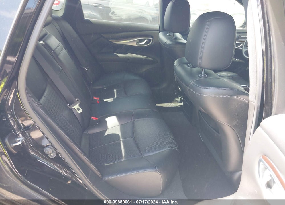 2017 INFINITI Q70 3.7 VIN: JN1BY1AP1HM741297