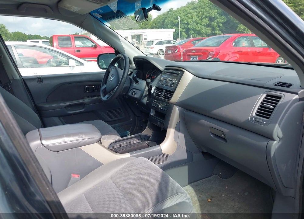 2006 HONDA PILOT EX VIN: 2HKYF18416H551838