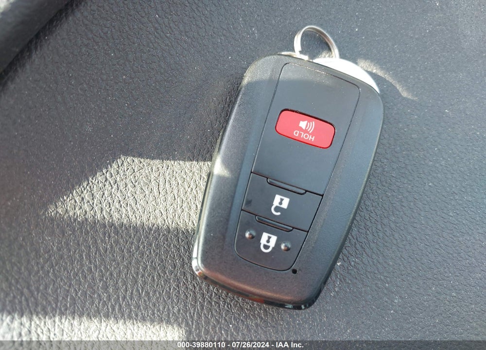 2018 TOYOTA PRIUS THREE VIN: JTDKARFU3J3065400