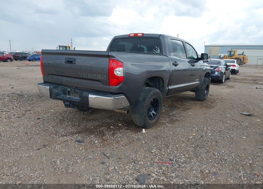 2017 TOYOTA TUNDRA SR5 5.7L V8 VIN: 5TFDW5F14HX624075