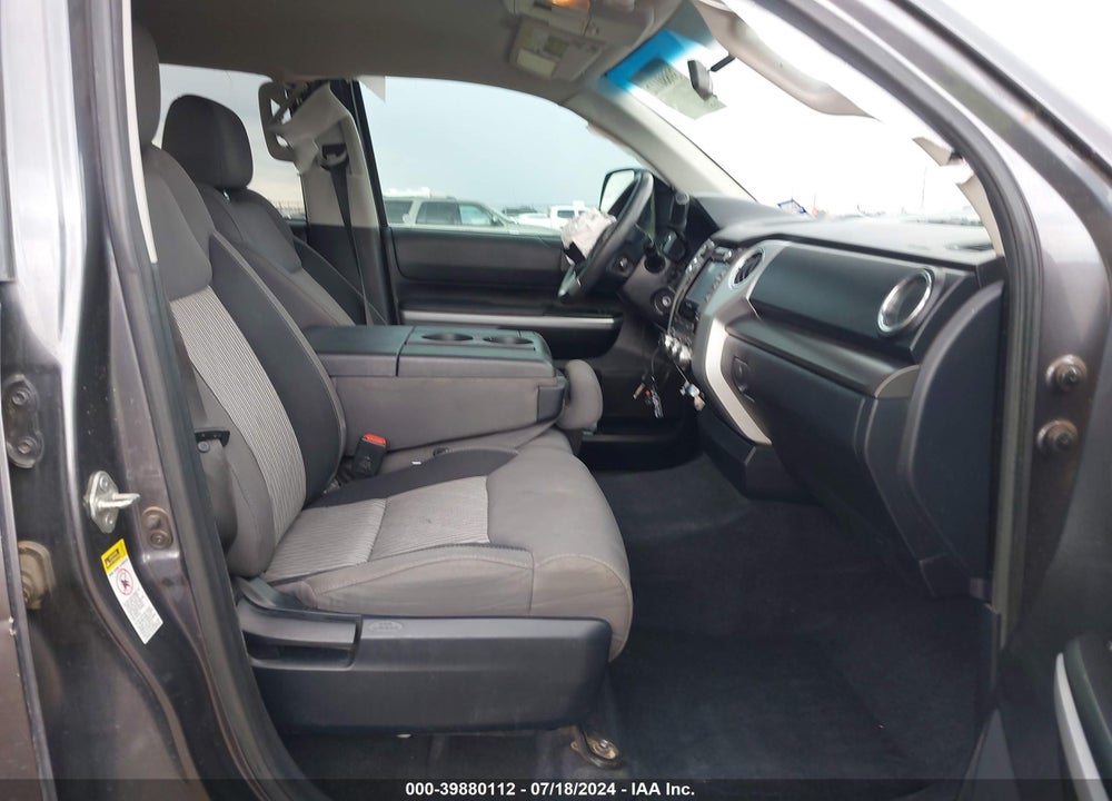 2017 TOYOTA TUNDRA SR5 5.7L V8 VIN: 5TFDW5F14HX624075