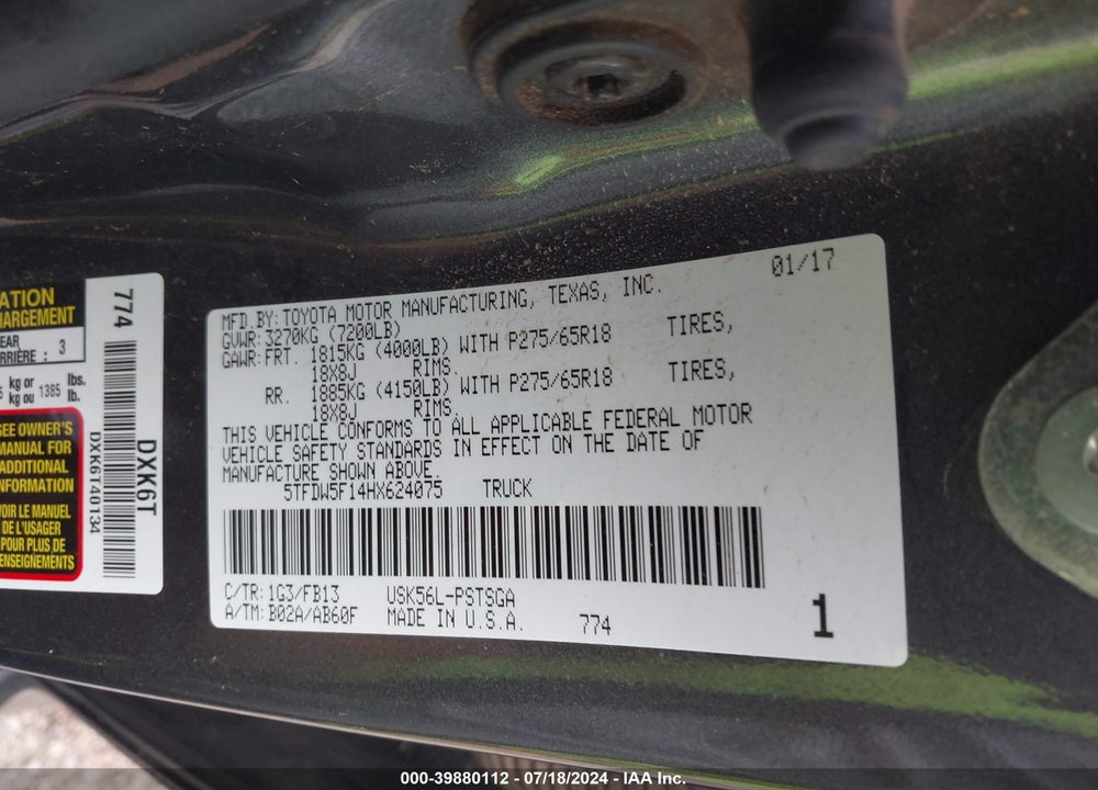 2017 TOYOTA TUNDRA SR5 5.7L V8 VIN: 5TFDW5F14HX624075