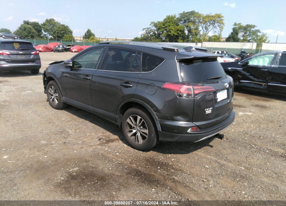 2018 TOYOTA RAV4 XLE VIN: JTMRFREV9JJ205794