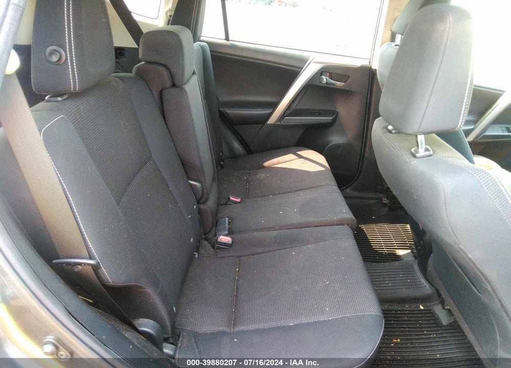 2018 TOYOTA RAV4 XLE VIN: JTMRFREV9JJ205794