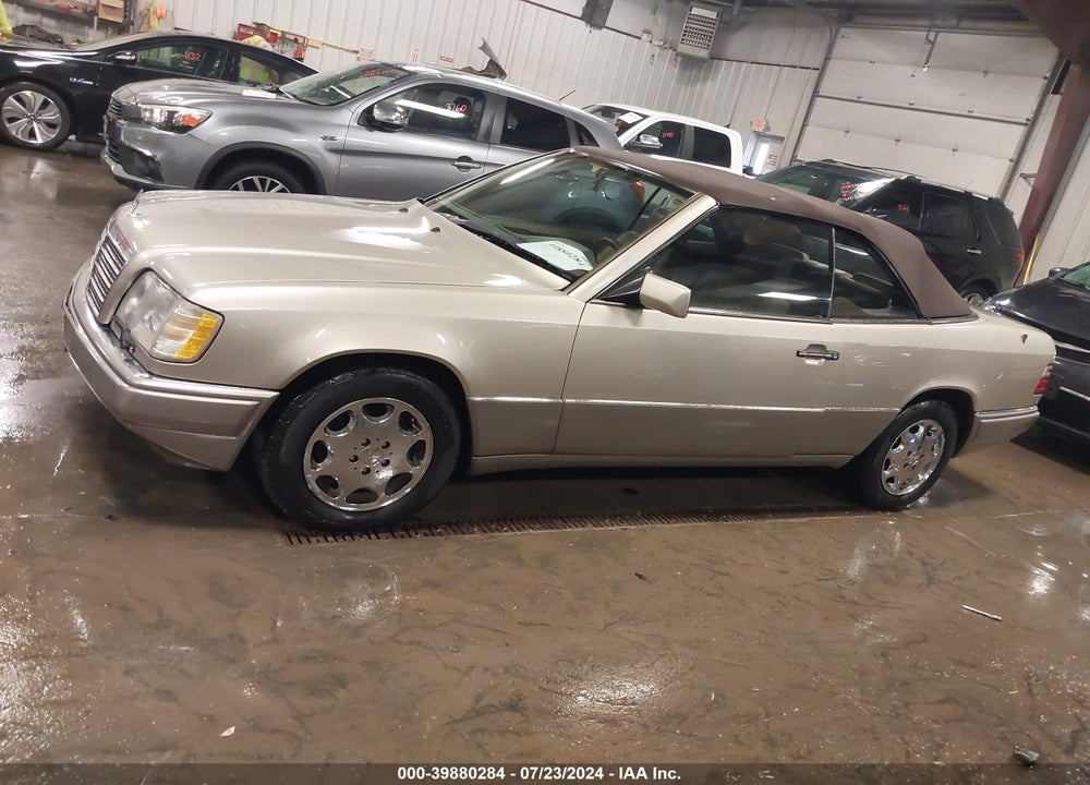 1994 MERCEDES-BENZ E 320 VIN: WDBEA66E2RC098726