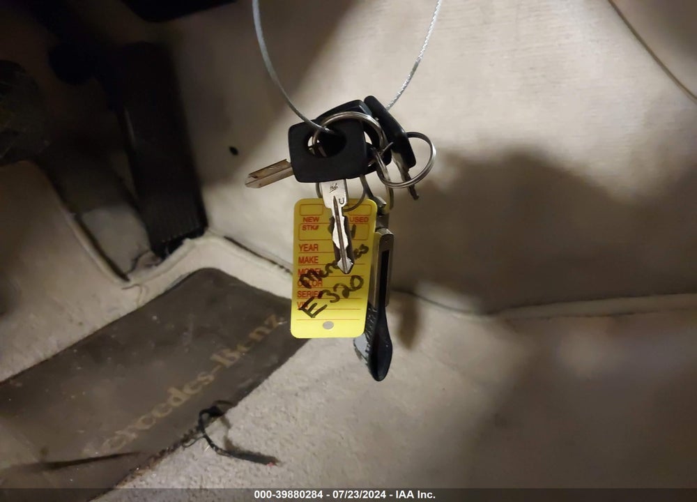1994 MERCEDES-BENZ E 320 VIN: WDBEA66E2RC098726