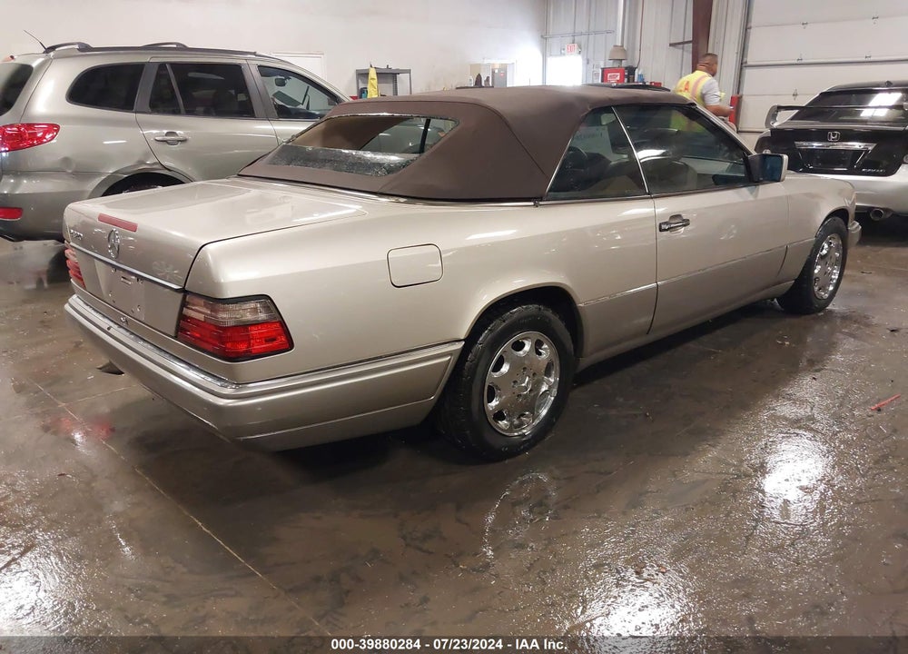 1994 MERCEDES-BENZ E 320 VIN: WDBEA66E2RC098726