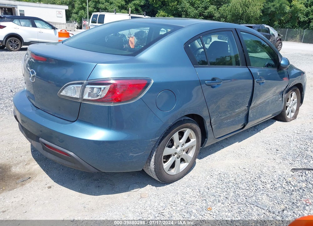2011 MAZDA 3 I TOURING VIN: JM1BL1VF1B1463605