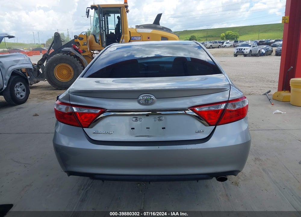 2015 TOYOTA CAMRY SE VIN: 4T1BF1FK5FU082049