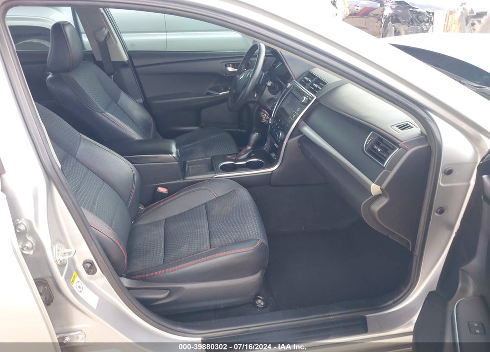 2015 TOYOTA CAMRY SE VIN: 4T1BF1FK5FU082049