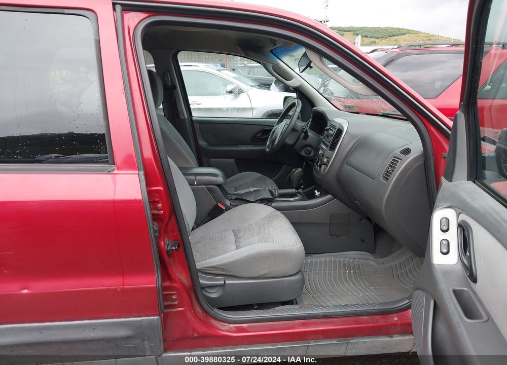 2005 FORD ESCAPE XLT VIN: 1FMCU03195KA50358
