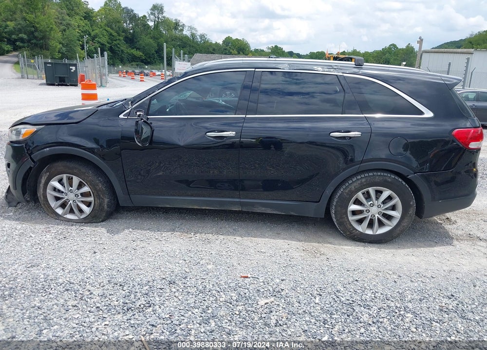 2016 KIA SORENTO 2.4L LX VIN: 5XYPG4A31GG052252