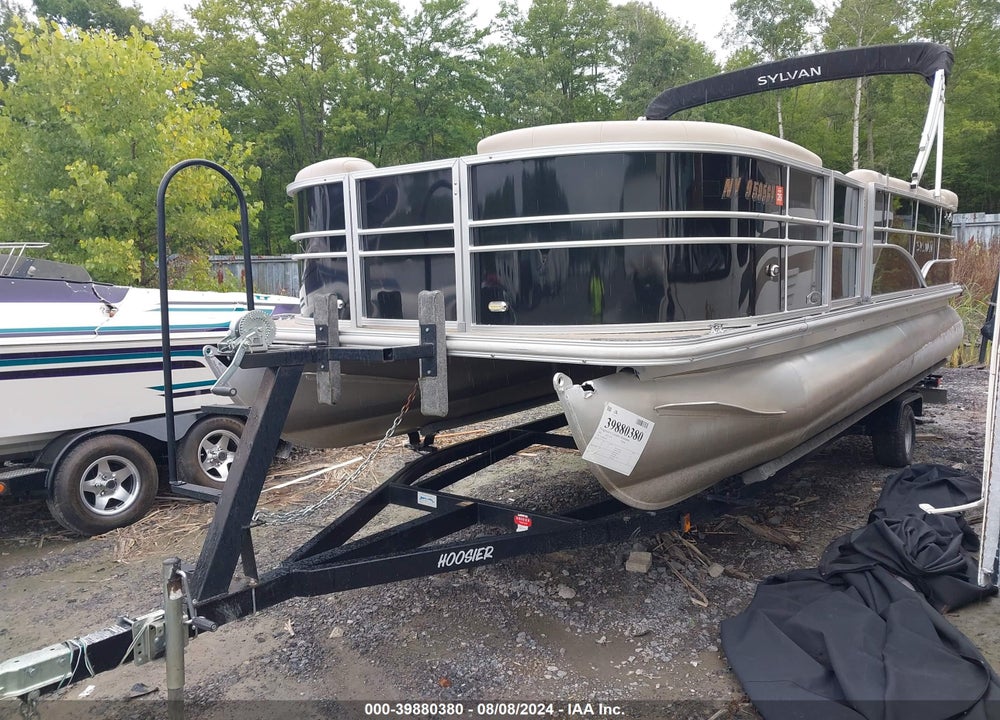 2015 SYLVAN MIRAGE 820 VIN: SYL48890J415