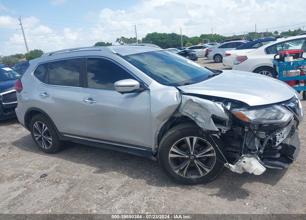 2018 NISSAN ROGUE SL VIN: JN8AT2MT5JW464884