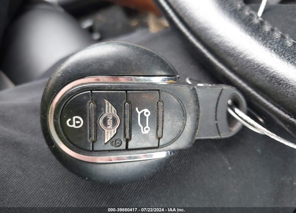 2015 MINI HARDTOP COOPER VIN: WMWXM5C59FT942883