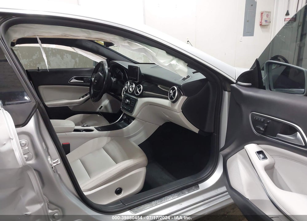 2014 MERCEDES-BENZ CLA 250 4MATIC VIN: WDDSJ4GB6EN133057