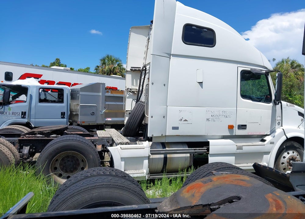 2007 VOLVO VN VNL VIN: 4V4NC9TH47N439237