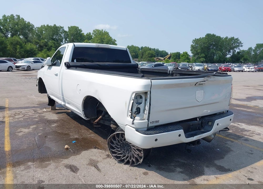2015 RAM 2500 TRADESMAN VIN: 3C6MR5AL2FG615707