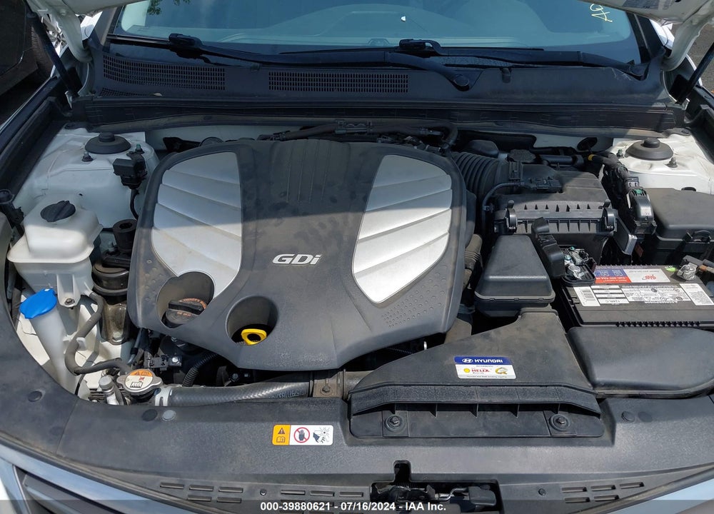 2017 HYUNDAI AZERA VIN: KMHFG4JG4HA585756