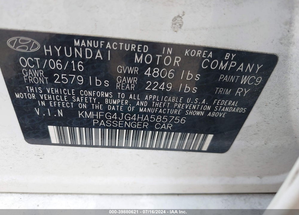2017 HYUNDAI AZERA VIN: KMHFG4JG4HA585756
