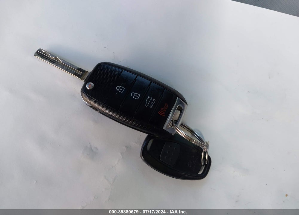 2015 KIA OPTIMA LX VIN: KNAGM4A70F5630941