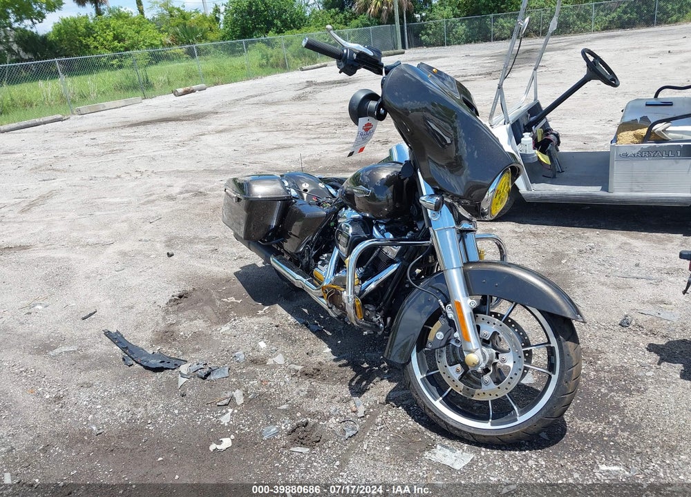 2021 HARLEY-DAVIDSON FLHX VIN: 1HD1KBC14MB672084