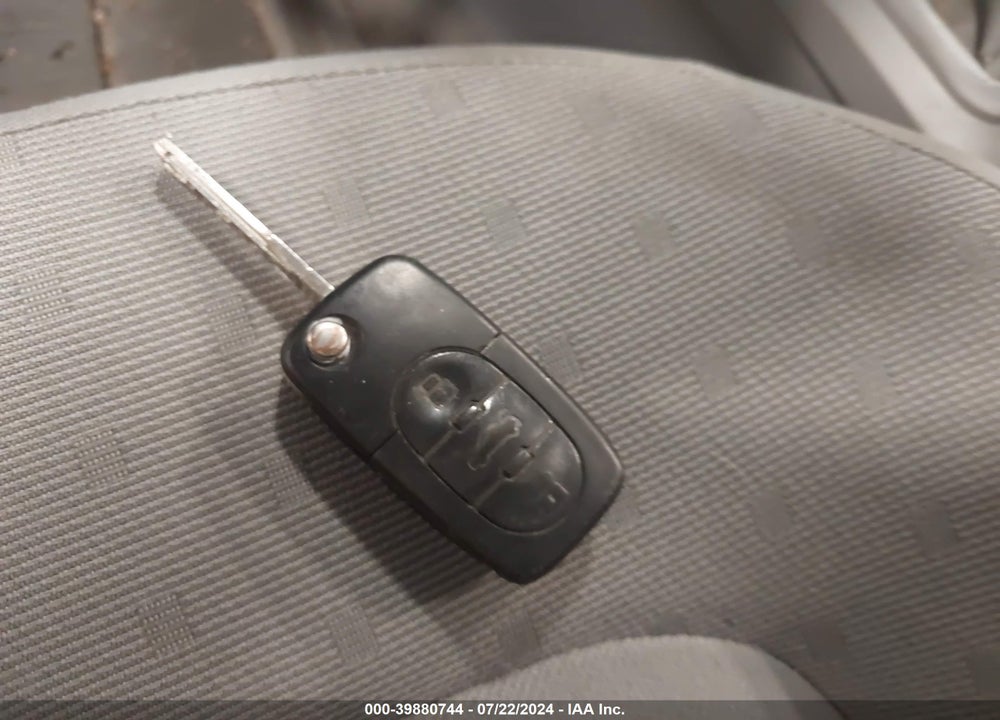 2000 VOLKSWAGEN NEW BEETLE GLS VIN: 3VWCC21C6YM483976