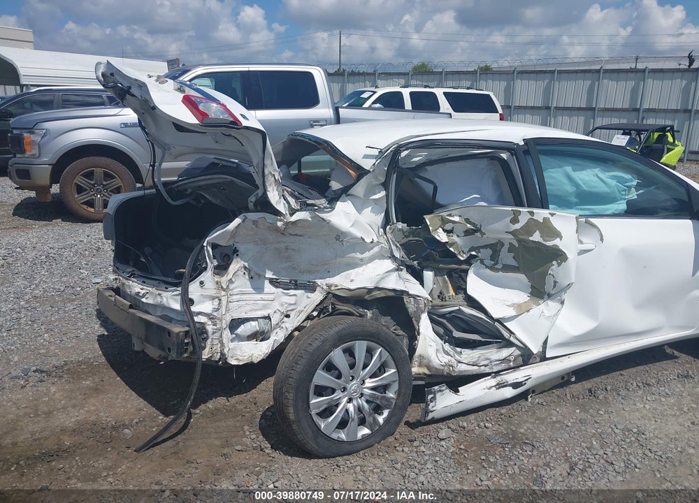 2013 TOYOTA COROLLA LE VIN: 5YFBU4EE0DP158066