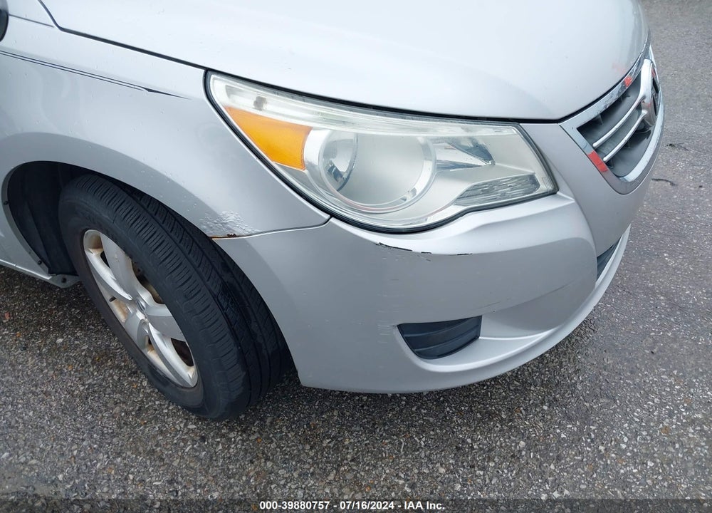 2010 VOLKSWAGEN ROUTAN SE VIN: 2V4RW3D14AR295904