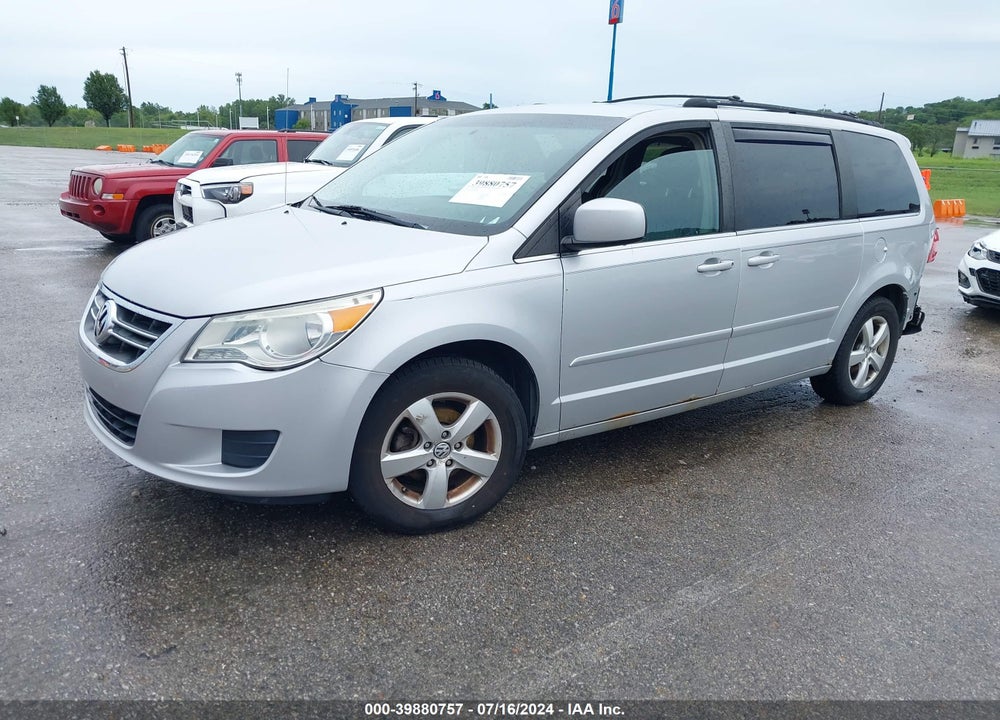 2010 VOLKSWAGEN ROUTAN SE VIN: 2V4RW3D14AR295904
