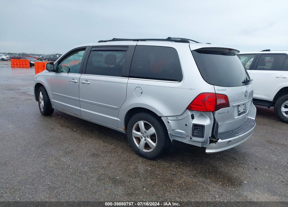 2010 VOLKSWAGEN ROUTAN SE VIN: 2V4RW3D14AR295904