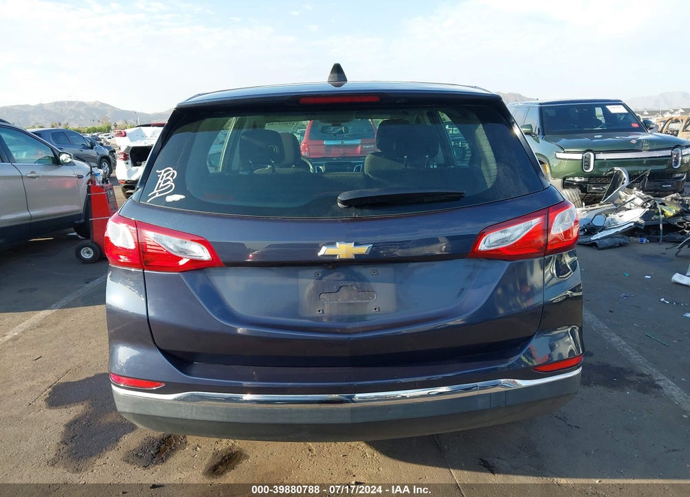 2018 CHEVROLET EQUINOX LS VIN: 3GNAXHEV6JS555037