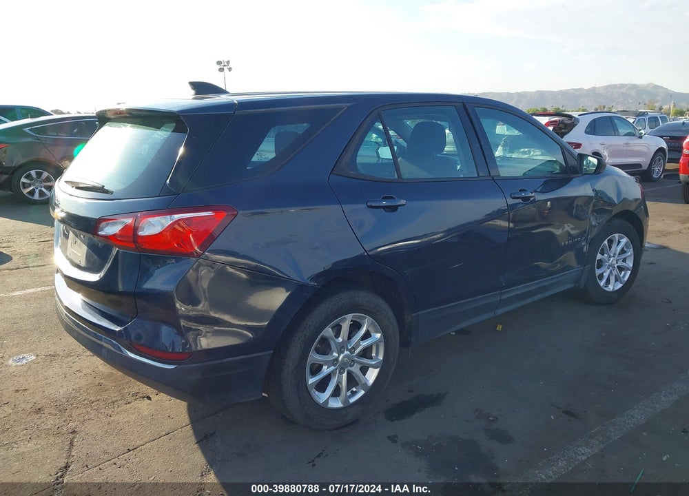 2018 CHEVROLET EQUINOX LS VIN: 3GNAXHEV6JS555037