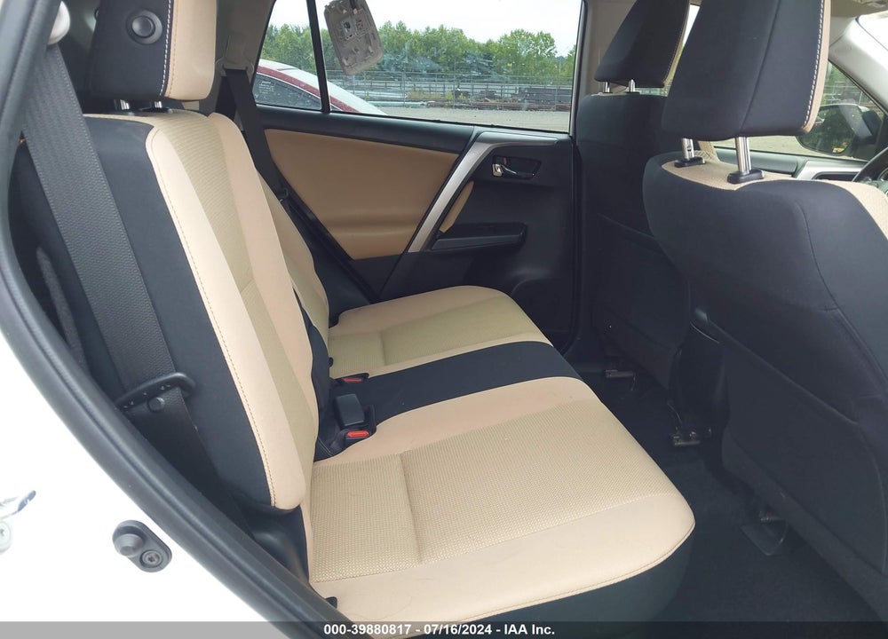 2018 TOYOTA RAV4 HYBRID XLE VIN: JTMRJREV8JD204083