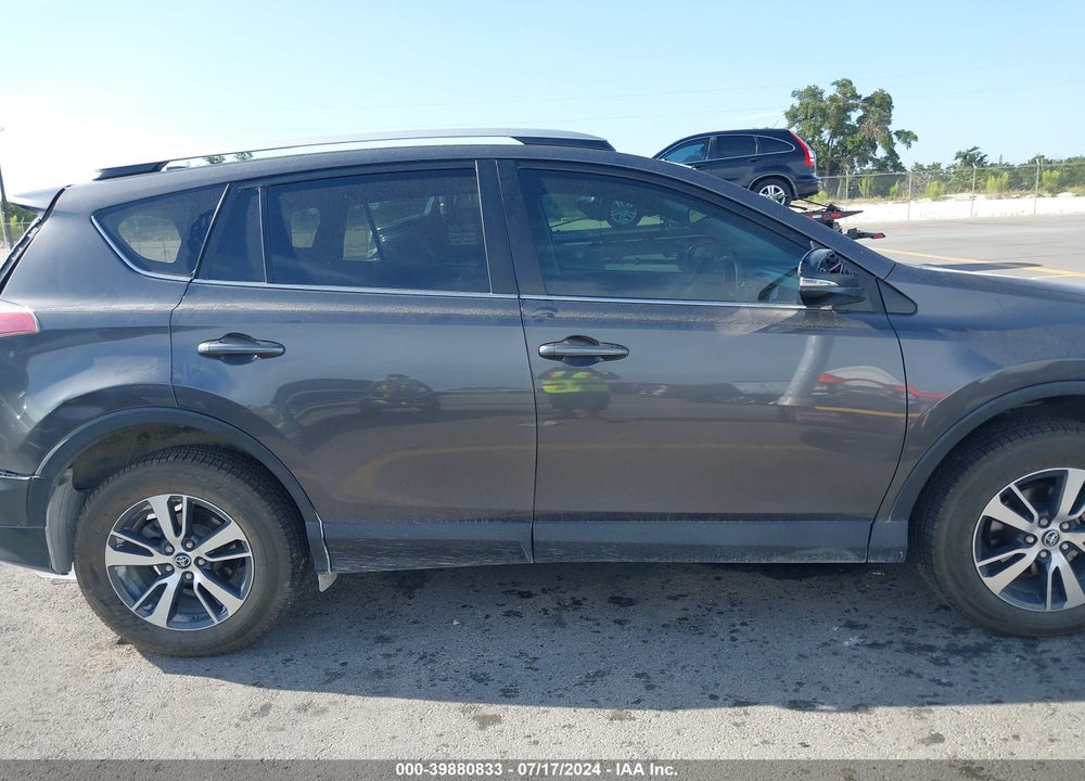 2016 TOYOTA RAV4 XLE VIN: 2T3RFREVXGW500316