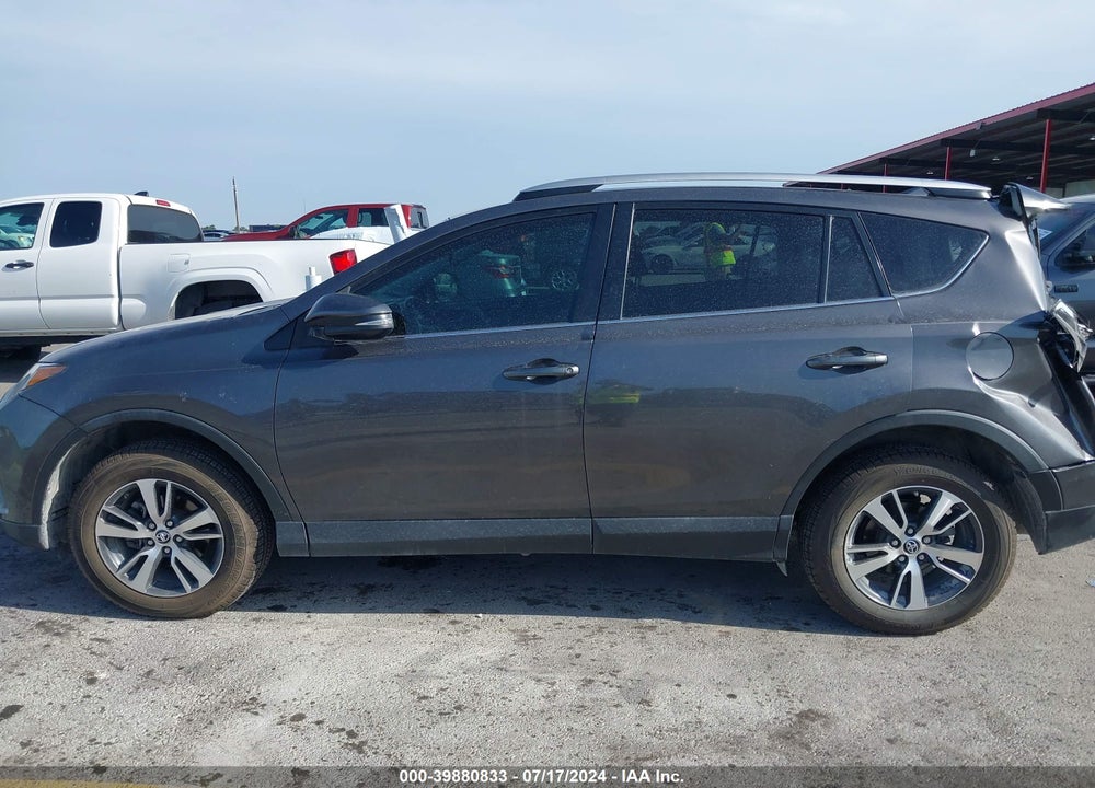 2016 TOYOTA RAV4 XLE VIN: 2T3RFREVXGW500316