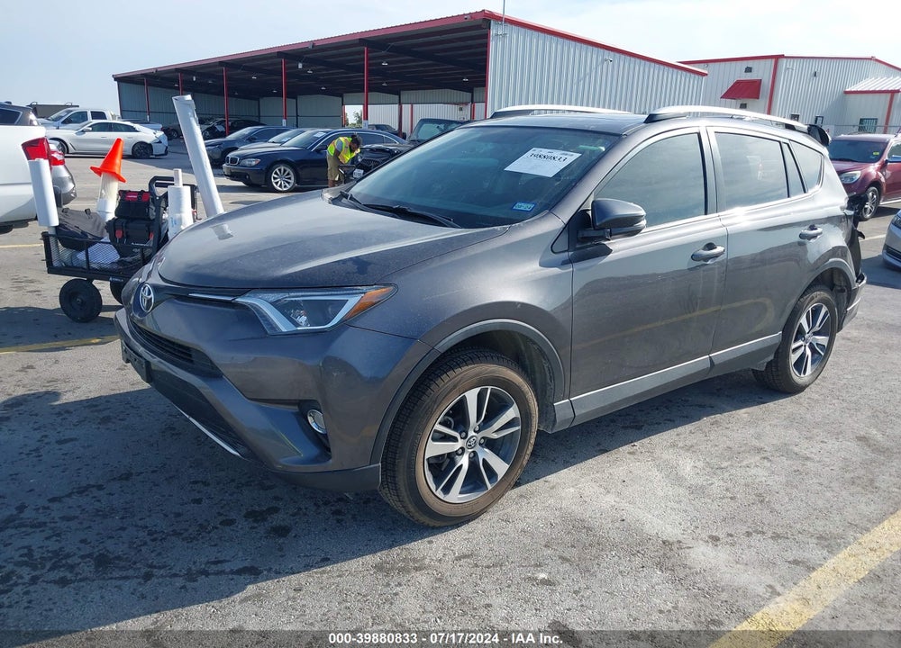 2016 TOYOTA RAV4 XLE VIN: 2T3RFREVXGW500316