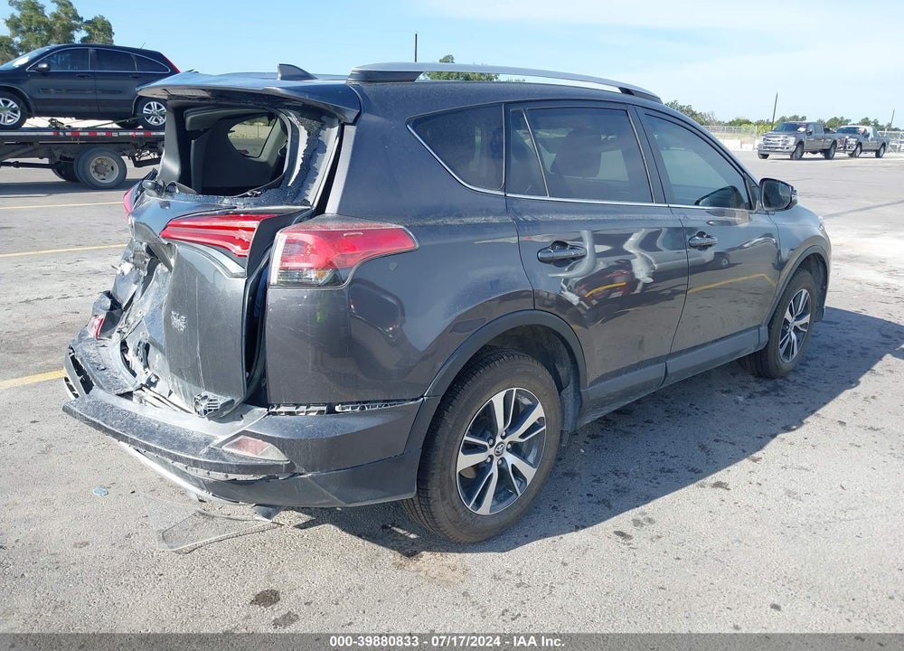 2016 TOYOTA RAV4 XLE VIN: 2T3RFREVXGW500316
