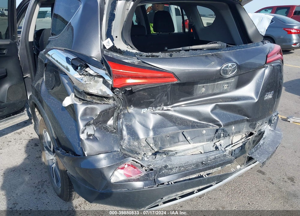 2016 TOYOTA RAV4 XLE VIN: 2T3RFREVXGW500316