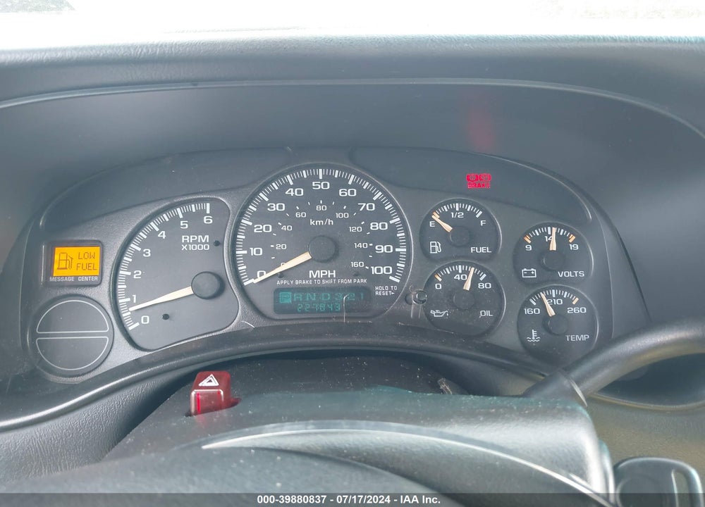 2002 CHEVROLET SILVERADO 1500 LS VIN: 2GCEC19W221155036