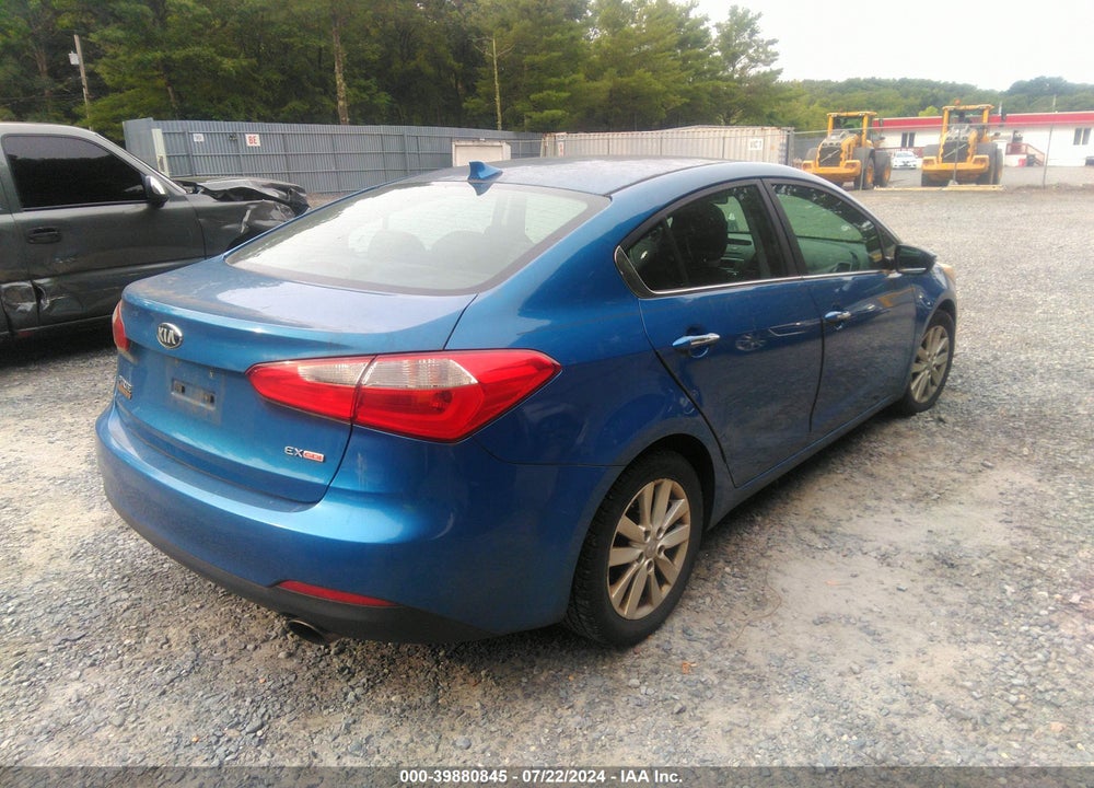 2015 KIA FORTE EX VIN: KNAFX4A80F5305900