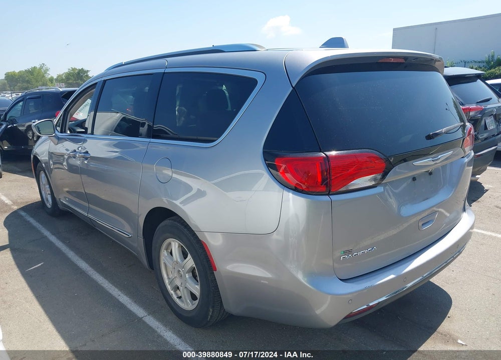 2019 CHRYSLER PACIFICA TOURING L VIN: 2C4RC1BG8KR704809
