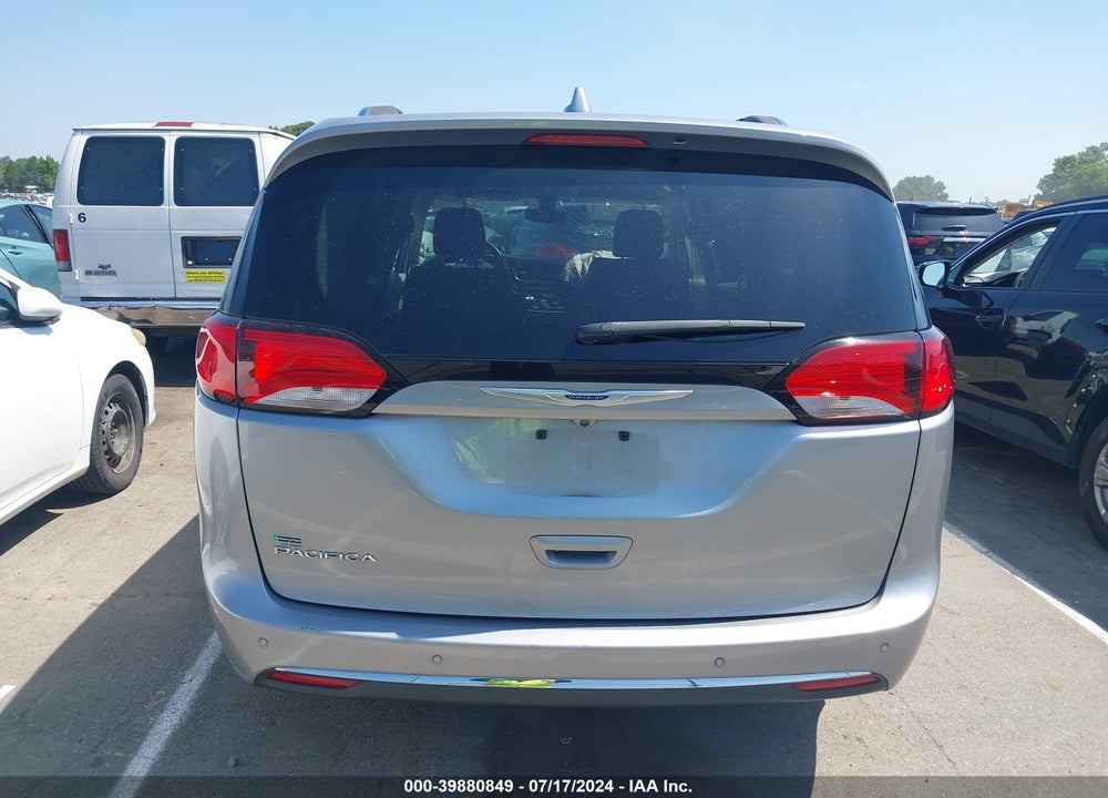 2019 CHRYSLER PACIFICA TOURING L VIN: 2C4RC1BG8KR704809