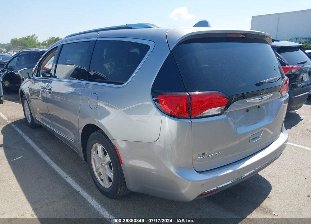 2019 CHRYSLER PACIFICA TOURING L VIN: 2C4RC1BG8KR704809