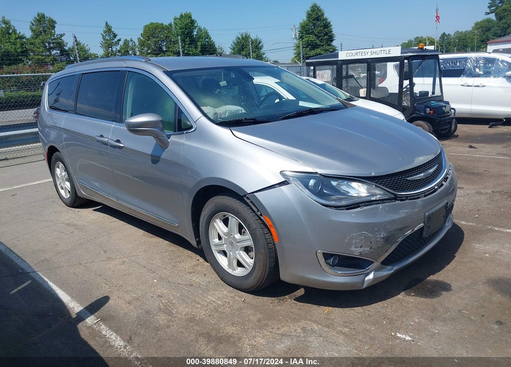 2019 CHRYSLER PACIFICA TOURING L VIN: 2C4RC1BG8KR704809
